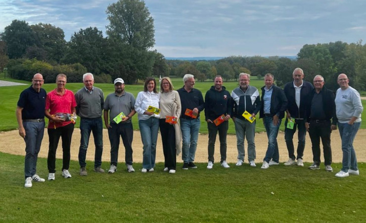 Erfolgreicher Abschluss der neuen Turnierserie „W.“ mit großartigem Starterfeld.